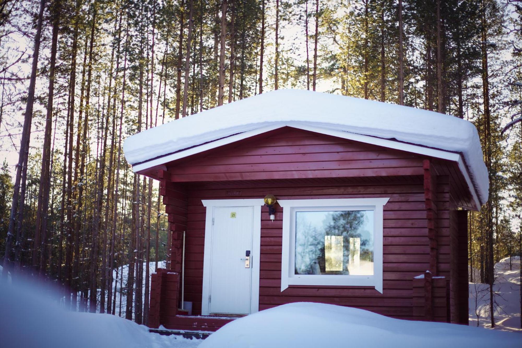 Crow Creek Cabins Enare Exteriör bild
